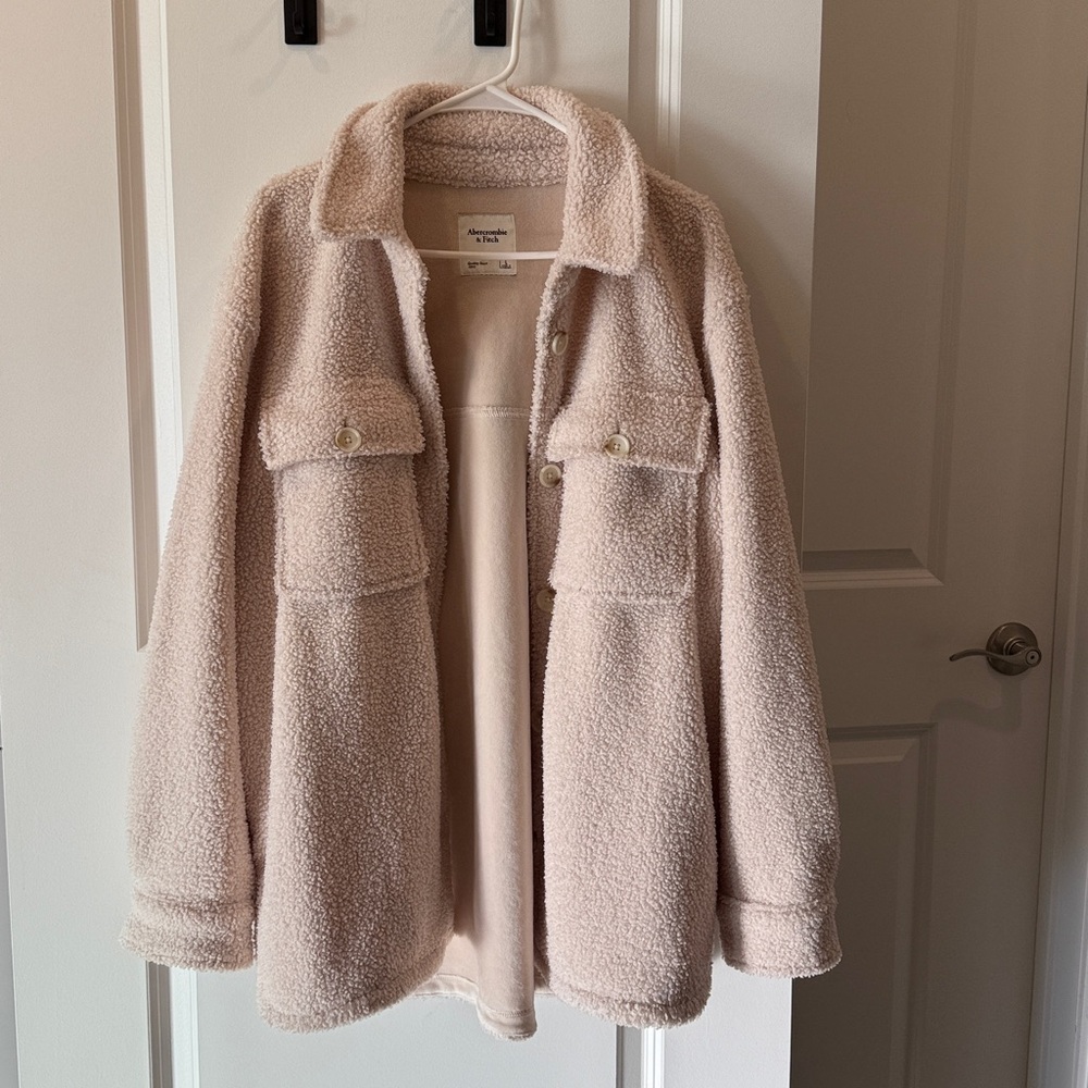 Abercrombie Cream Sherpa Jacket Shaket Style